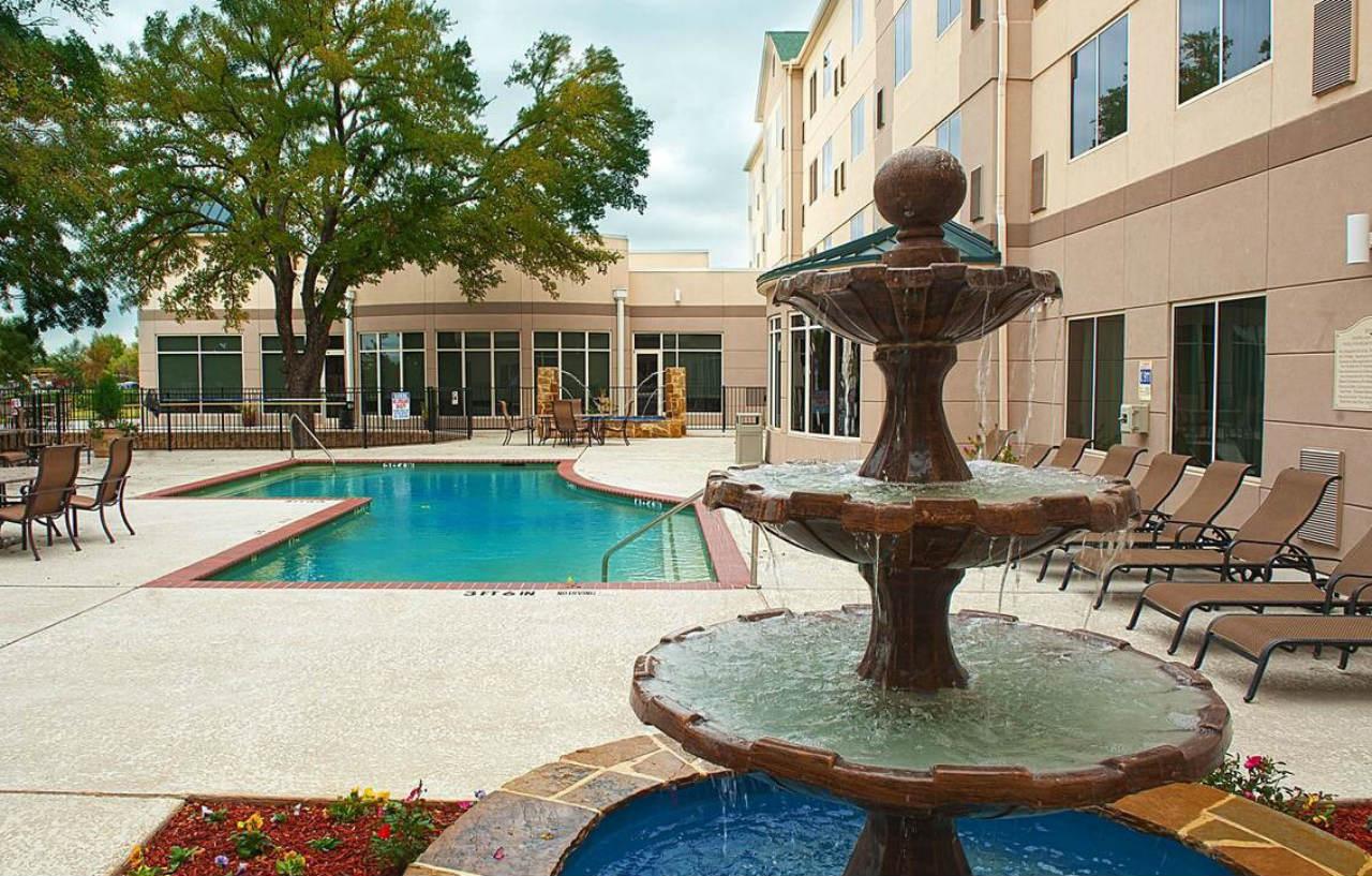 Hilton Garden Inn DFW Airport South Irving Exterior foto