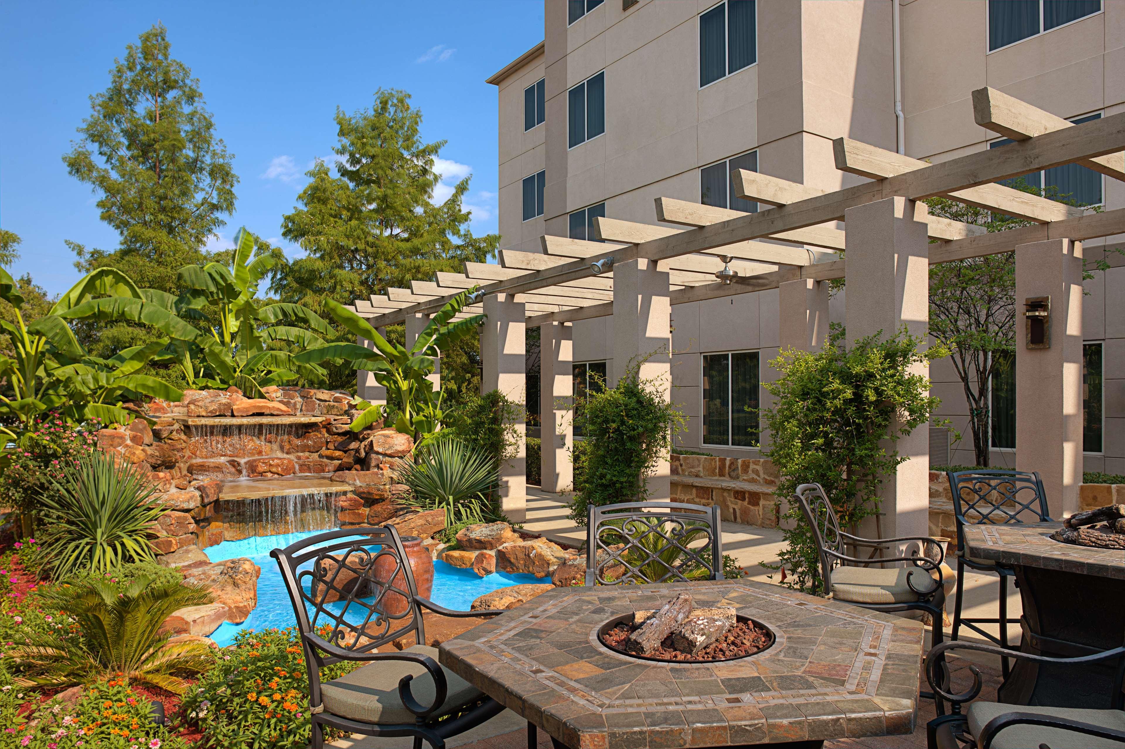 Hilton Garden Inn DFW Airport South Irving Exterior foto